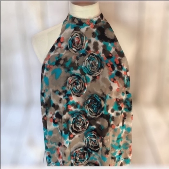 Floral and Abstract dress - Picture 11 of 12